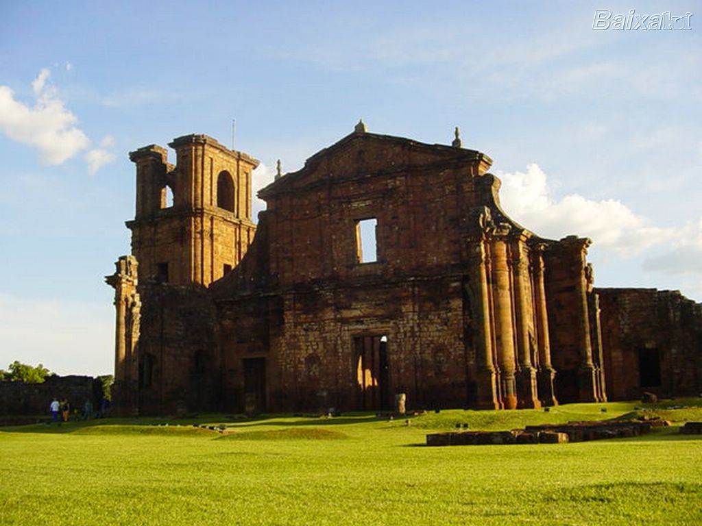 As torres destas ruínas refletem a disputa pela memória e a ideologia da República Missioneira. - Foto: