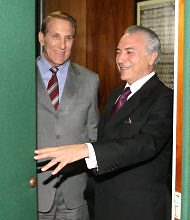 Michel Temer e Orestes Quércia trabalham juntos para abrir portas distintas.  - Foto:pmdbsp  