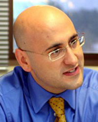 O jornalista Diego Casagrande, embora jovem, é um experiente porta-voz das entidades patronais do Continente de São Sepé.
- Foto: O jornalista Diego Casagrande, embora jovem, é um experiente porta-voz das entidades patronais do Continente de São Sepé.
- Foto: