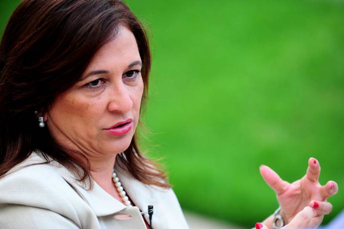 A senadora Kátia Abreu, ex-DEM e presidenta da CNA, entusiasta de primeira hora da legenda tampão criada por operadores do quilate de Gilberto Kassab e Guilherme Afif Domingos, foi caracterizada pelos delegados do partido de governo como passível de se construir aliança. Precisa falar mais? - Foto:jornale A senadora Kátia Abreu, ex-DEM e presidenta da CNA, entusiasta de primeira hora da legenda tampão criada por operadores do quilate de Gilberto Kassab e Guilherme Afif Domingos, foi caracterizada pelos delegados do partido de governo como passível de se construir aliança. Precisa falar mais? - Foto:jornale