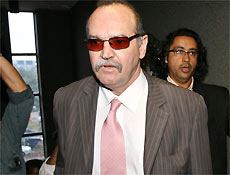 Jorge Lorenzetti, um dos responsáveis pela operação de compra do Dossiê Vedoin, agora é ridicularizado por seus pares que o tinham como especialista. Caso a operação tivesse resultado no 2o turno em São Paulo, este seria um dos homens fortes das sombras para os próximos 4 anos. - Foto: Jorge Lorenzetti, um dos responsáveis pela operação de compra do Dossiê Vedoin, agora é ridicularizado por seus pares que o tinham como especialista. Caso a operação tivesse resultado no 2o turno em São Paulo, este seria um dos homens fortes das sombras para os próximos 4 anos. - Foto: