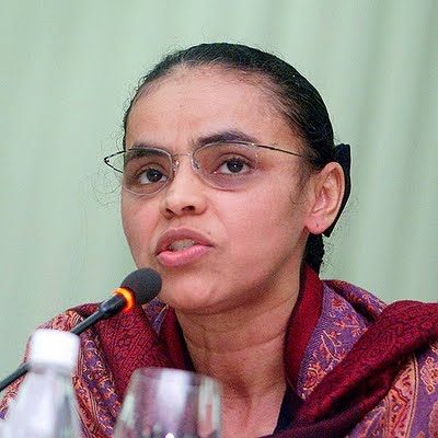 A senadora acreana Marina Silva era uma das torres do PT autêntico na Era FHC junto de Heloísa Helena. Agora, para sair sem romper, opta pelo PV para seguir fazendo a crítica por dentro e em uma legenda pequena no tamanho, mas brasileira nos usos e costumes da política profissional  - Foto:corposocial