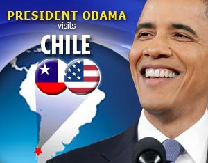 A embaixada dos EUA no Chile fez este logo da visita de Obama ao país de Salvador Allende. Ao mirar no futuro, Barack acerta na memória chilena e reforça a imagem do Império como interventor, ditando a agenda de relações e buscando a bilateralidade para romper o bloco latino-americano.   - Foto:chile.usembassy.gov 