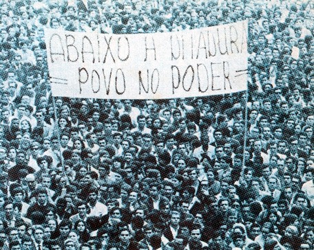 A Outra Campanha retoma uma tradição da política brasileira, quando a idéia de protagonismo caminhava junto da organização popular. - Foto: A Outra Campanha retoma uma tradição da política brasileira, quando a idéia de protagonismo caminhava junto da organização popular. - Foto: